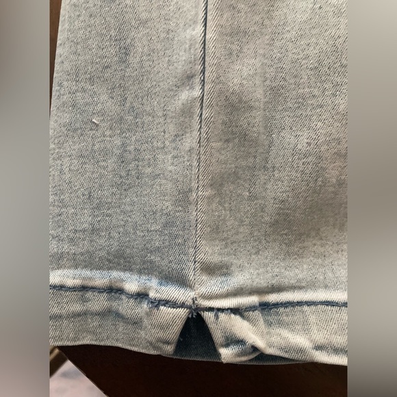 Ladies Size Small Tall Diane Gilman Pull On Light Washed Jean Capris - Picture 11 of 16